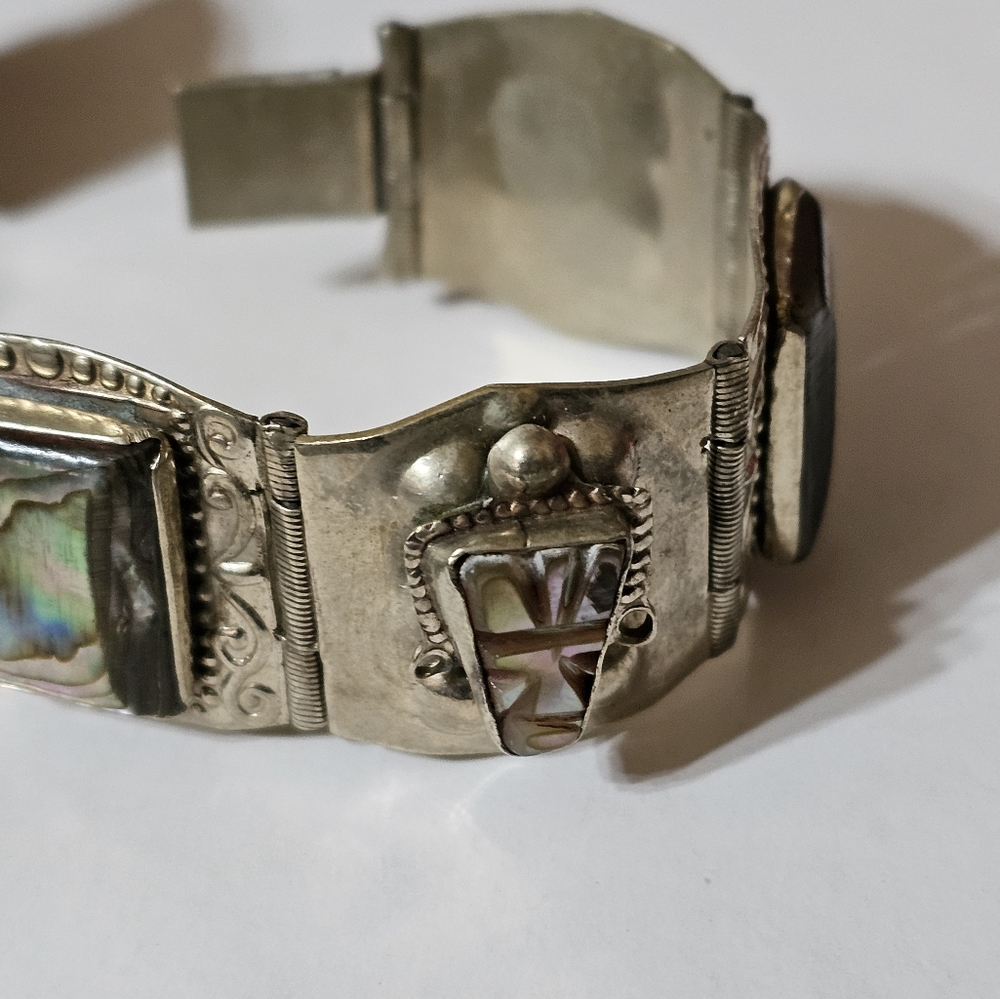 Vintage Hand Carved Abalone & Mother of Pearl Panel Bracelet!
